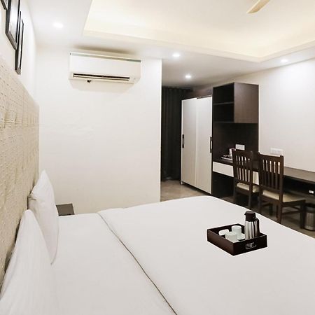Townhouse The Amv Hotel Γκουργκάον Εξωτερικό φωτογραφία