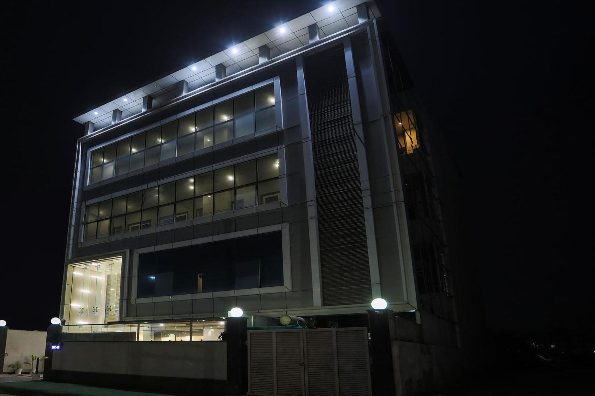 Townhouse The Amv Hotel Γκουργκάον Εξωτερικό φωτογραφία