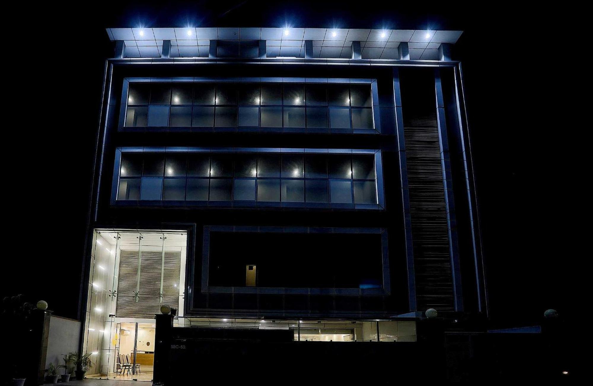Townhouse The Amv Hotel Γκουργκάον Εξωτερικό φωτογραφία